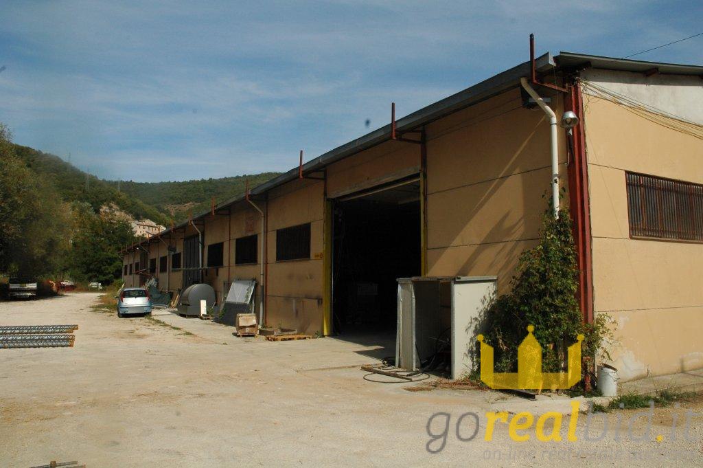 Capannone industriale a Nocera Umbra (PG)