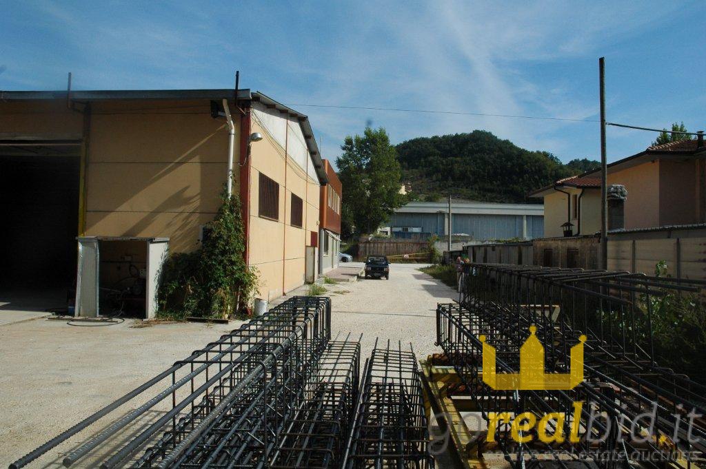 Capannone industriale a Nocera Umbra (PG)