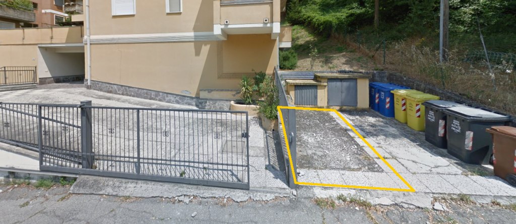 Due posti auto scoperti a Salsomaggiore Terme (PR) - LOTTO 4
