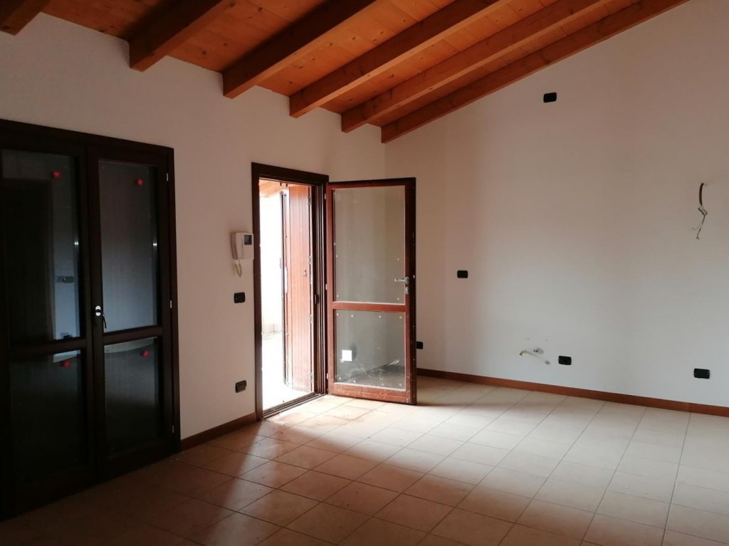 Appartamento con garage a Trivolzio (PV) - LOTTO 12_C12