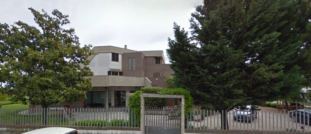 Negozio e tre appartamenti a Monte San Vito (AN)