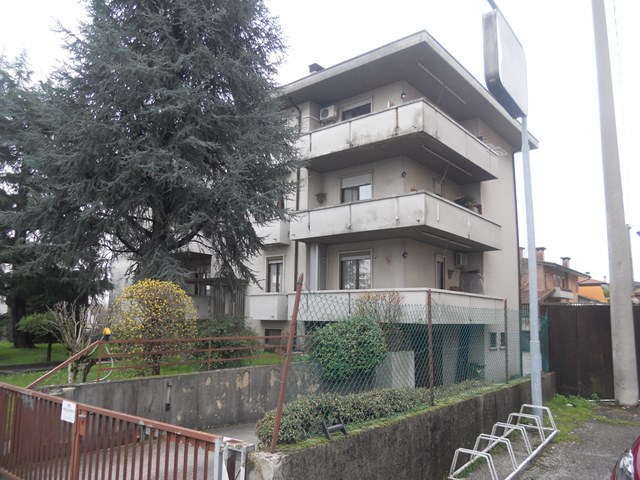 Appartamento con garage a Caldogno (VI)