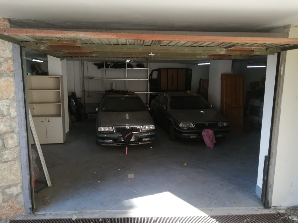Garage a Cerro Veronese (VR)