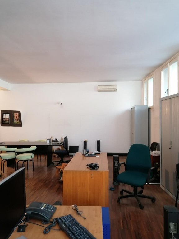 Ufficio a Milano - Zona Arco della Pace