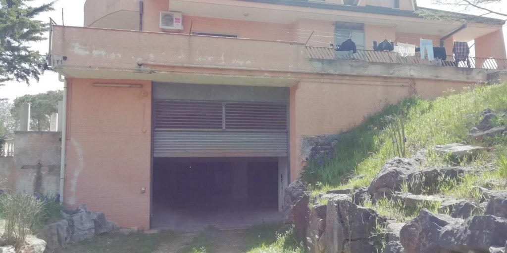 Usufrutto deposito e terreno Santeramo in Colle(BA)-QUOTA 1/6-L2