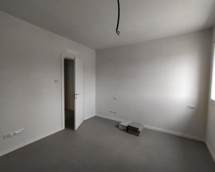 Appartamento con garage e solaio a Pioltello (MI) - LOTTO 76