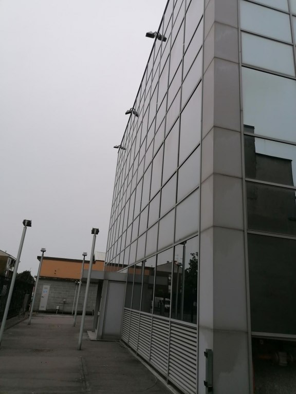 Edificio ad uso uffici e laboratori a Corsico (MI) - LOTTO 1