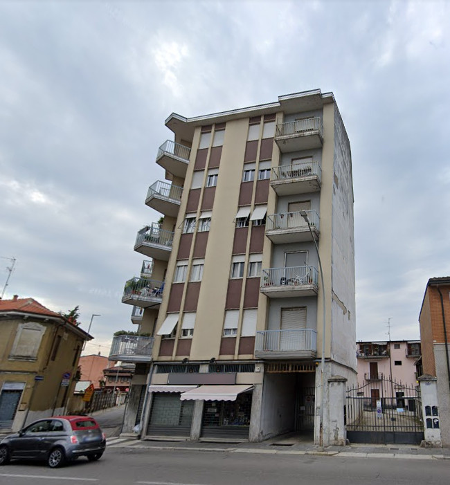 Appartamento con cantina a Vigevano (PV) - LOTTO 2