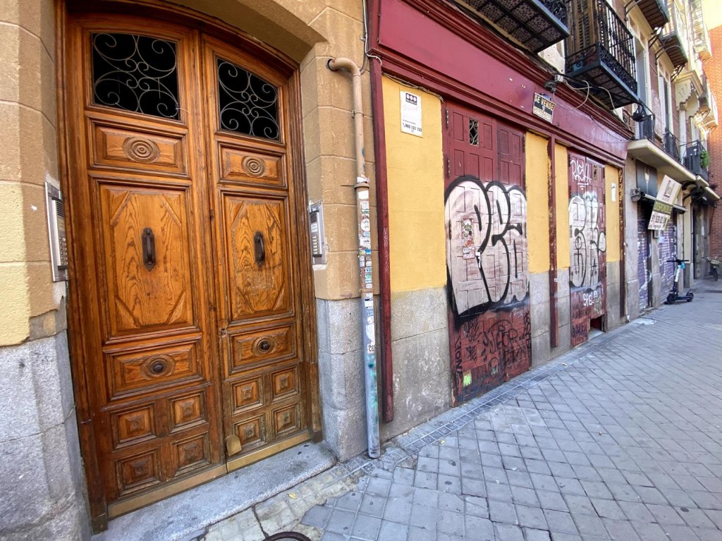 Locale commerciale e appartamento a Madrid