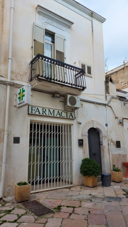 Cessione Azienda - Farmacia con immobile a Manfredonia (FG)
