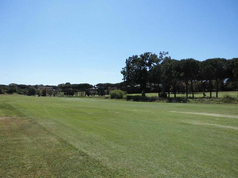 Terreni adibiti a campo da golf a Tarquinia (VT)