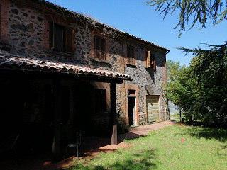 Villa colonica a Castel Giorgio (TR)