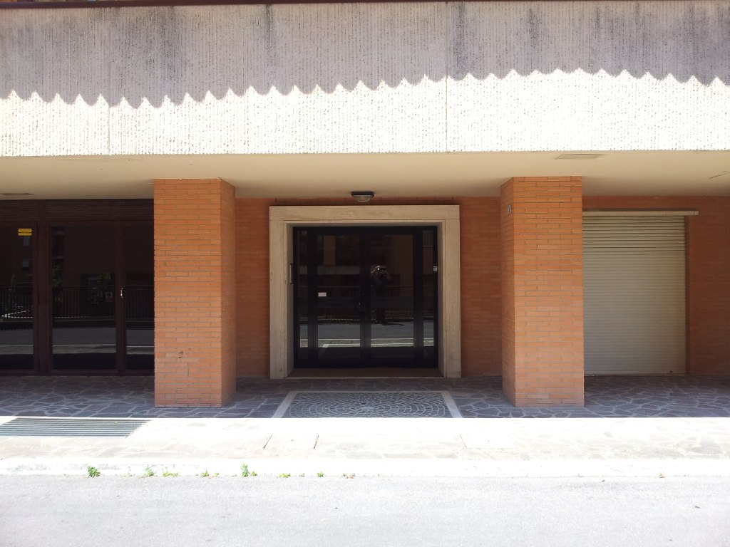 Appartamento e posto auto scoperto a Corciano (PG) - LOTTO 2