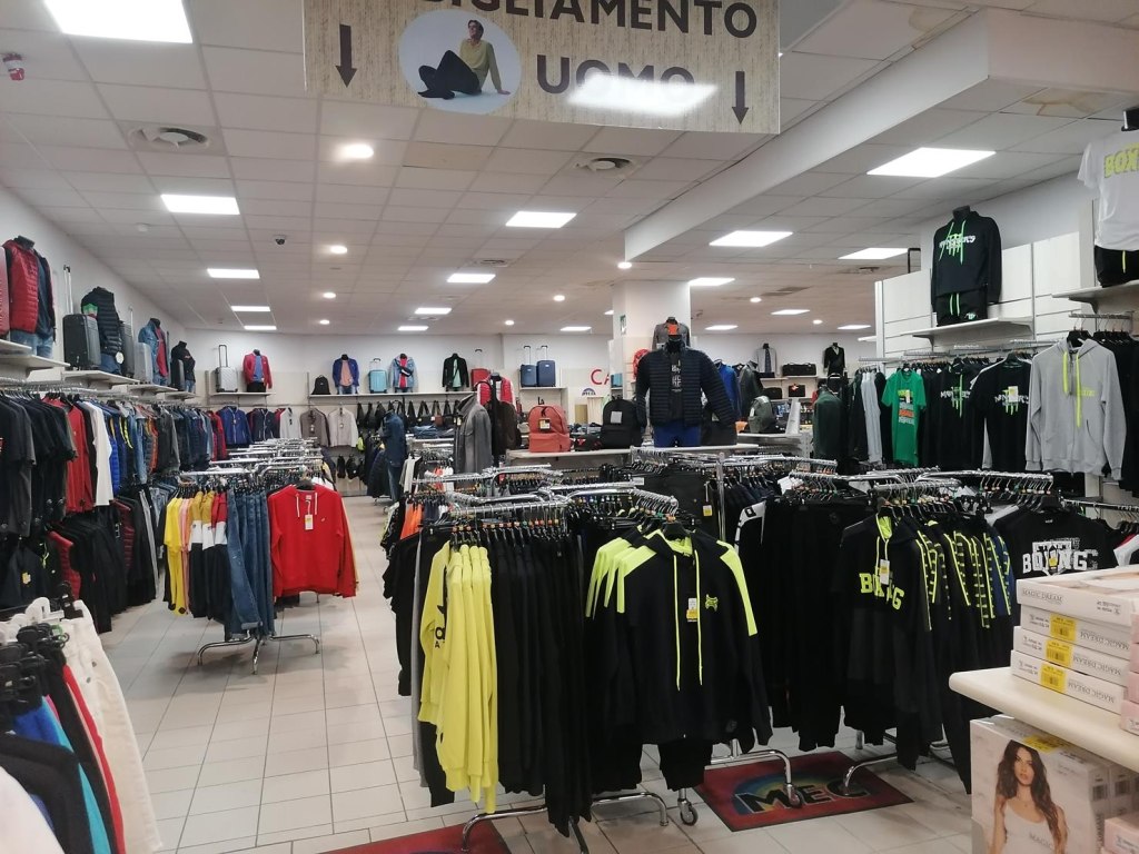 Locale commerciale a Legnano (MI) - LOTTO 3+6