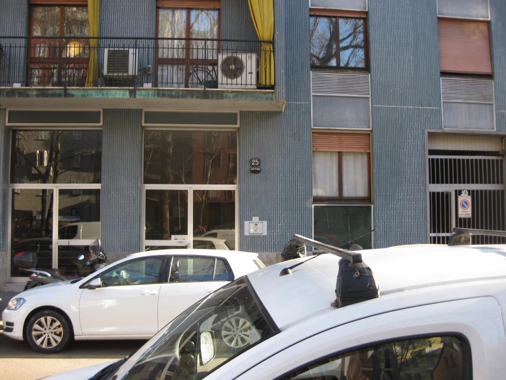 Appartamento con garage e solaio a Milano