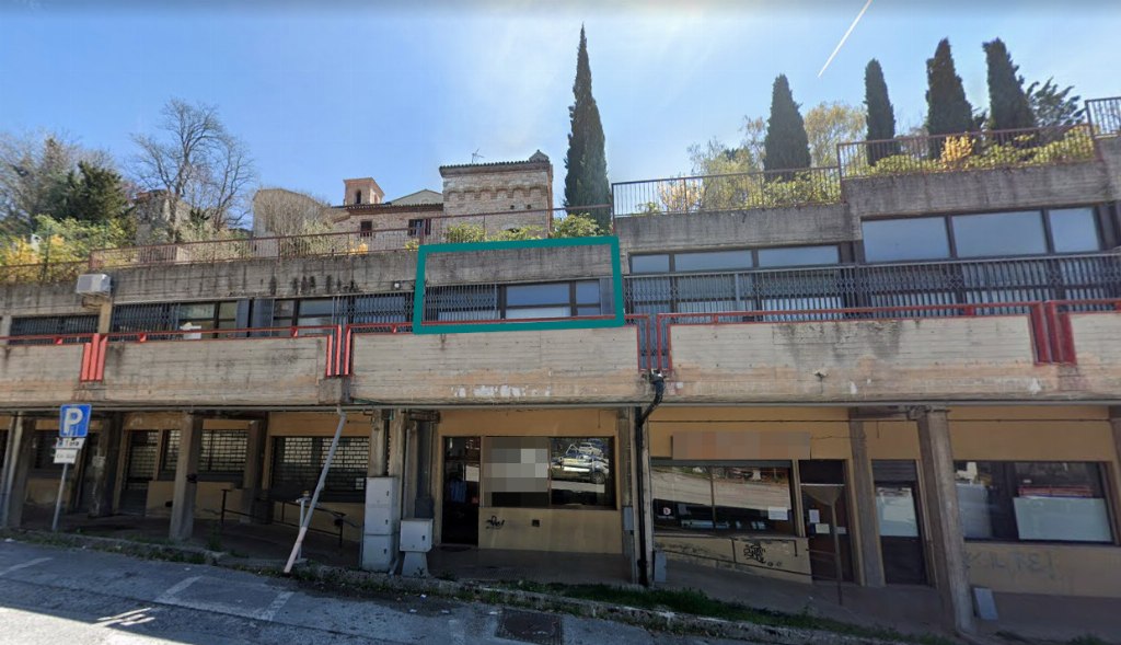 Commercial premises used as office in Gualdo Tadino (PG)