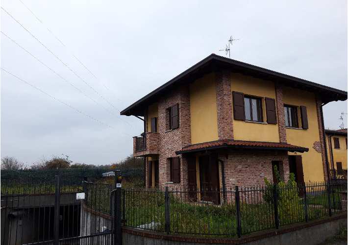 Villa a Pavia