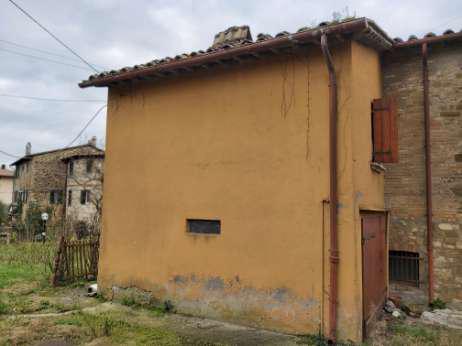 Fabbricato rurale ad uso abitazione a Perugia