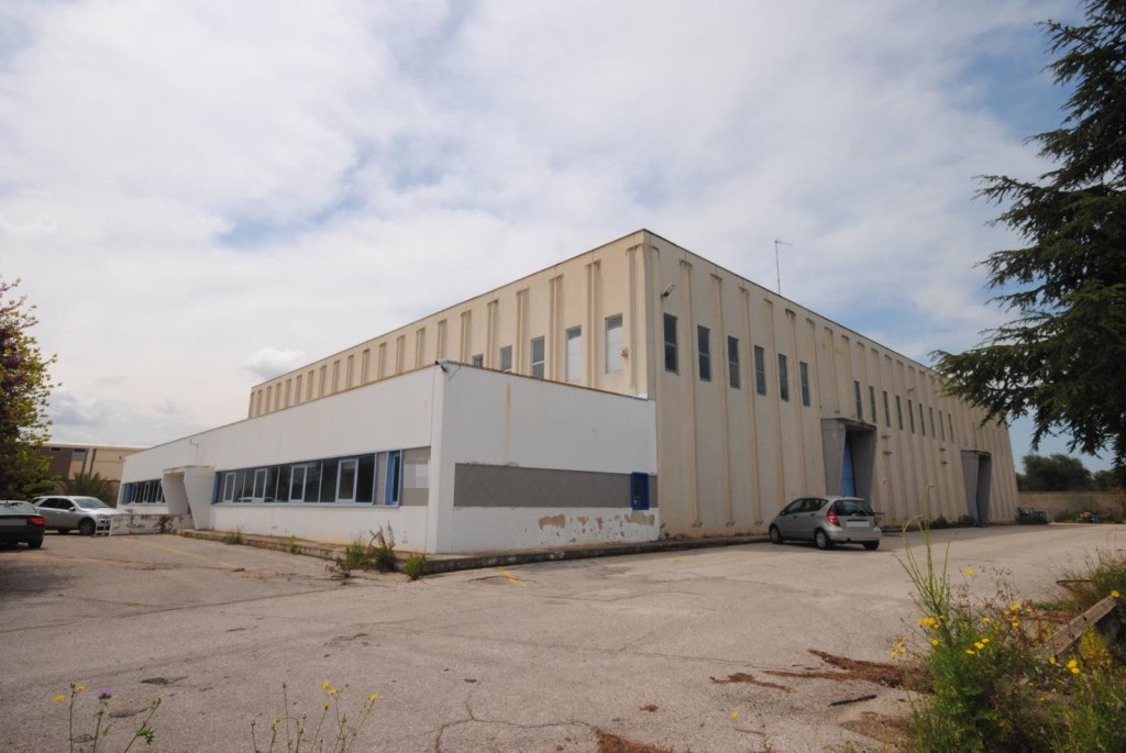 Immobile industriale a Bitonto (BA)