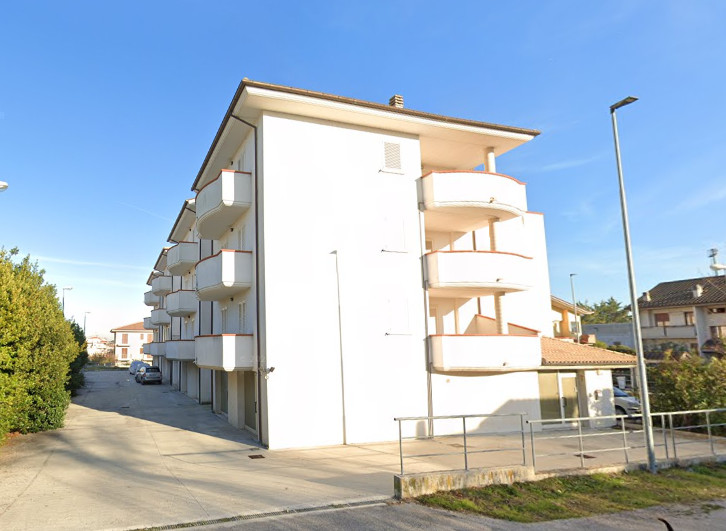 Appartamento con garage e posto auto scoperto a Sant'Egidio alla Vibrata (TE) - LOTTO A1
