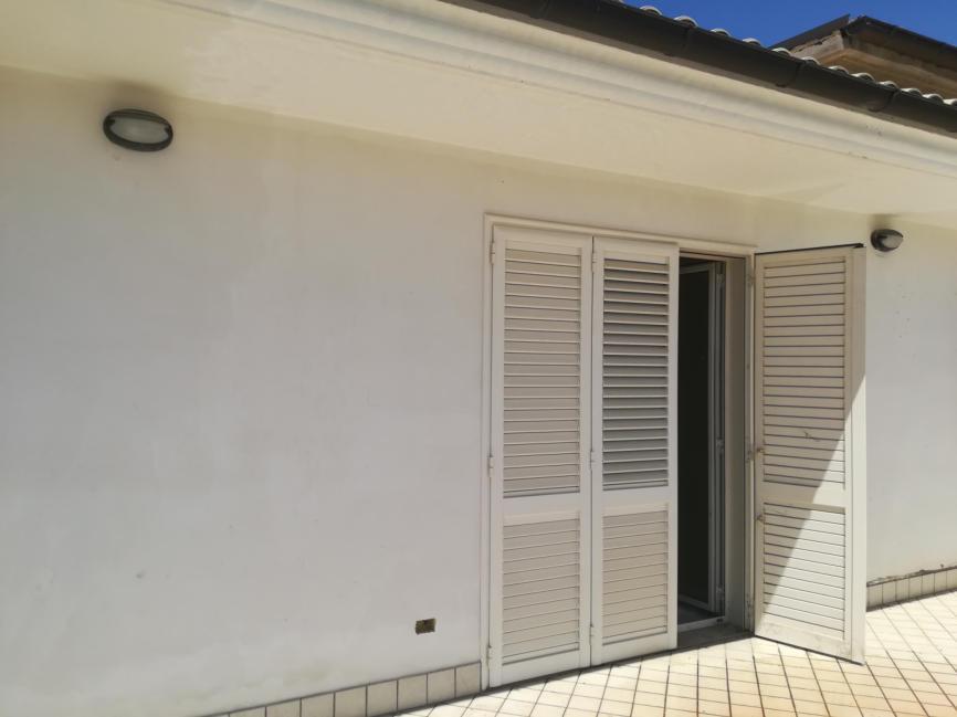 Appartamento con garage e posto auto scoperto a Sant'Egidio alla Vibrata (TE) - LOTTO A7