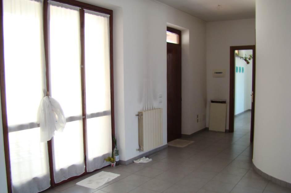 Appartamento e garage a Magenta (MI) - LOTTO 1