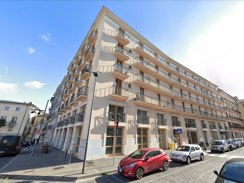 Ufficio uso appartamento e garage ad Avellino - LOTTO 3
