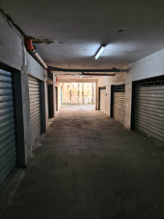 Garage a Marano di Napoli (NA) - LOTTO 2