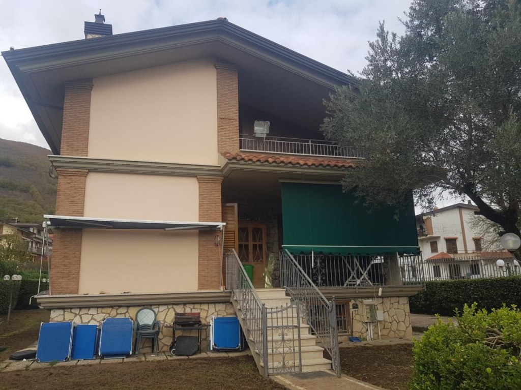 Villa a Monteforte Irpino (AV)