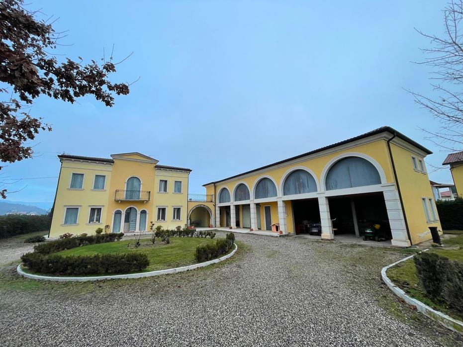 Villa a Montecchia di Crosara (VR)