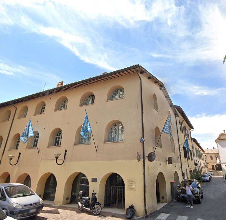 Locale commerciale a Foligno (PG) - LOTTO 1