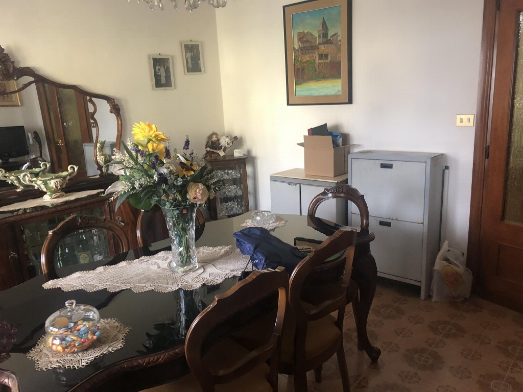 Appartamento con cantina a Bracciano (Roma) - QUOTA 1/3
