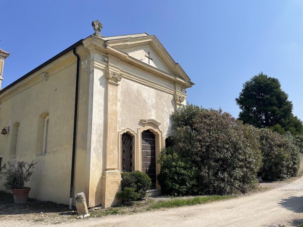 Villa storica adibita a struttura ricettiva a San Pietro in Cariano (VR)