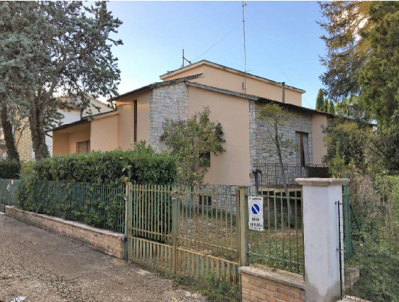 Villa a Macerata - LOTTO 1