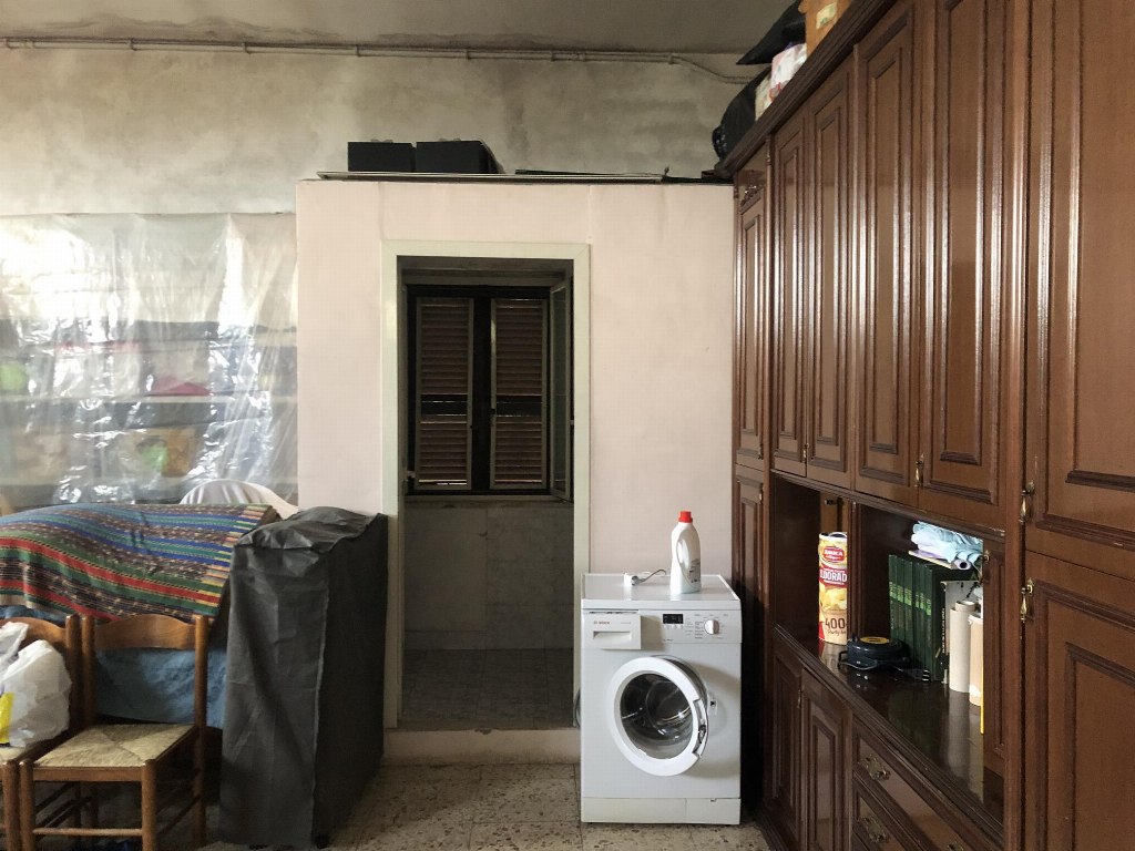 Appartamento e laboratorio artigianale a San Cesareo (Roma) - LOTTO 1