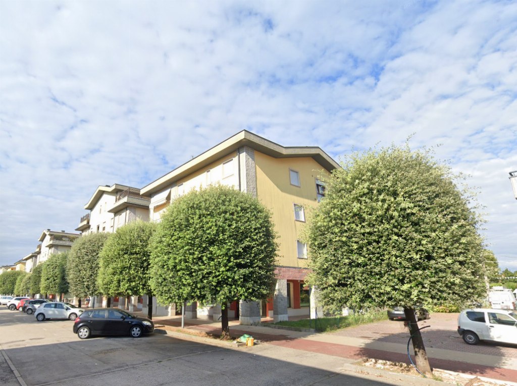 Appartamento con garage e cantina a Montecchio Maggiore (VI)