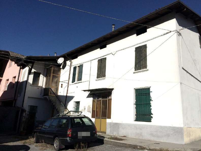 Apartment and garage in Lumezzane (BS) - LOT 1